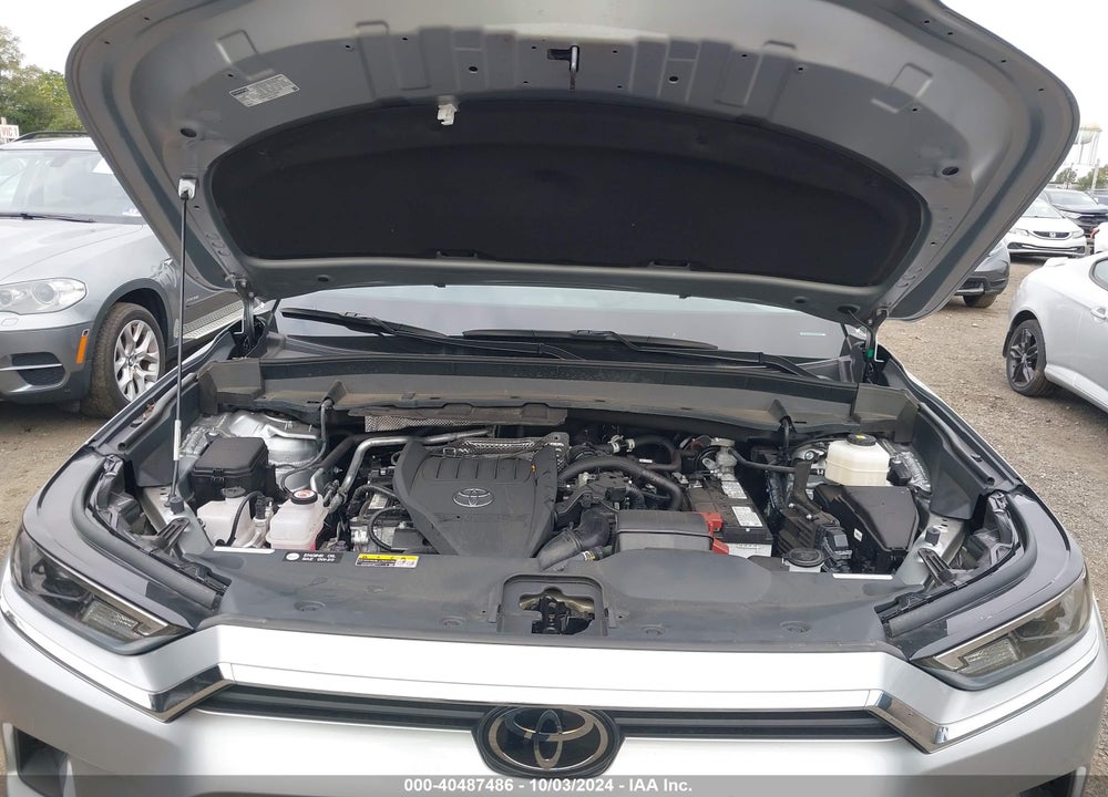 2024 TOYOTA GRAND HIGHLANDER XLE VIN: 5TDAAAB5XRS023862