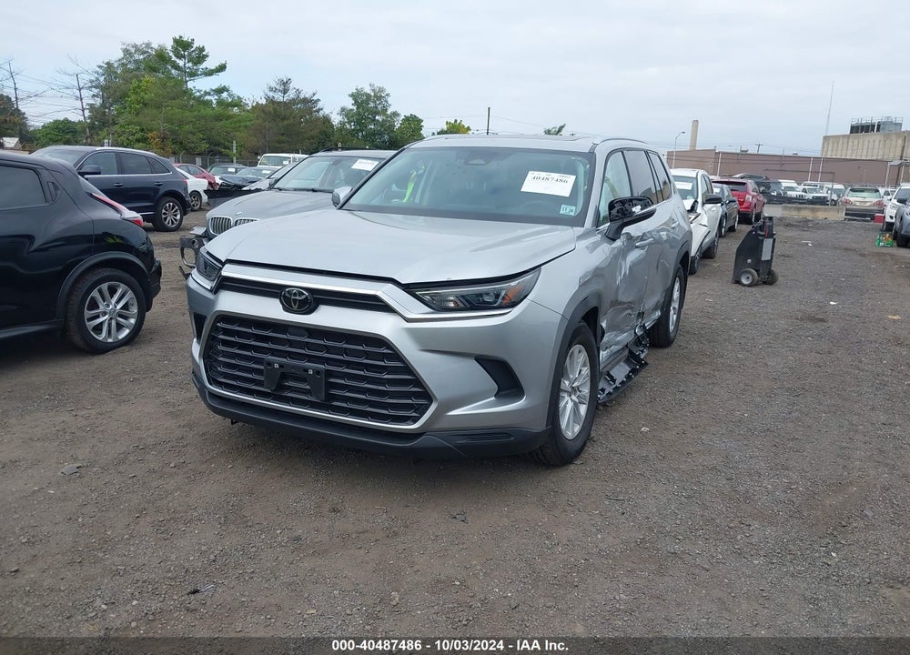 2024 TOYOTA GRAND HIGHLANDER XLE VIN: 5TDAAAB5XRS023862