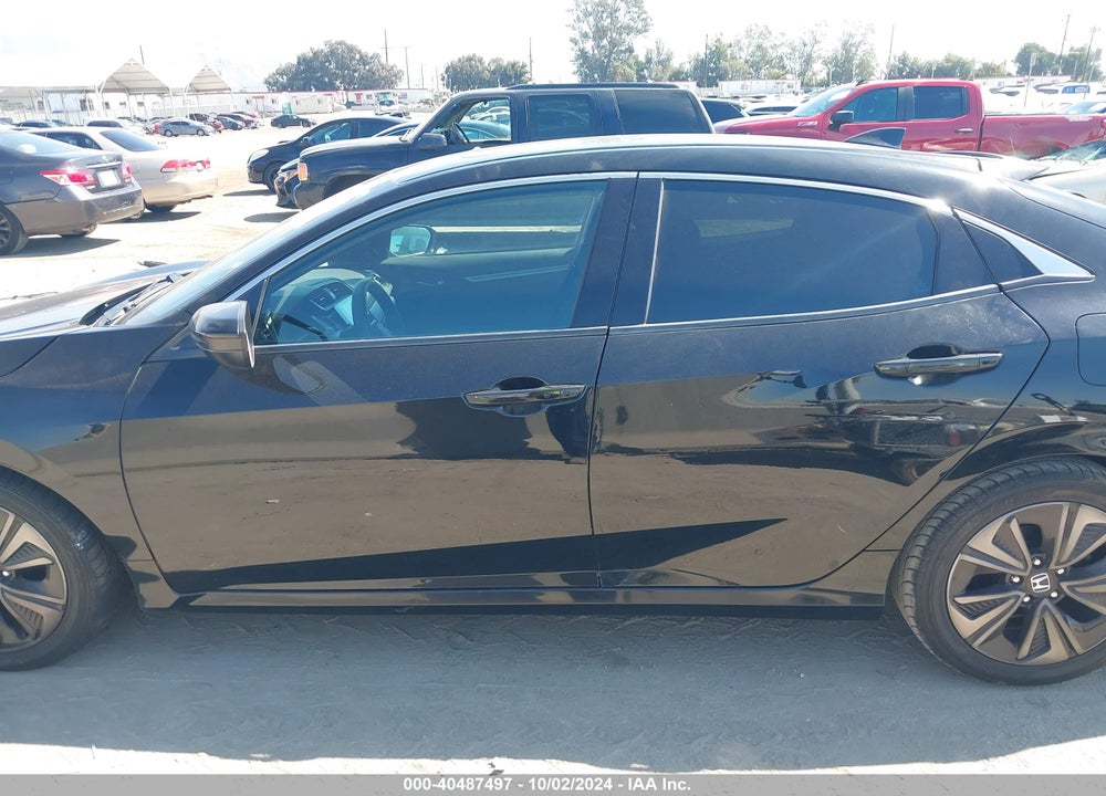 2018 HONDA CIVIC EX VIN: SHHFK7H5XJU431878