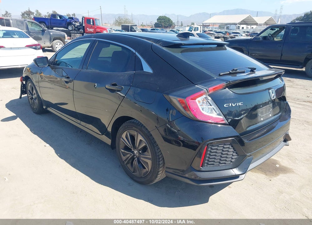 2018 HONDA CIVIC EX VIN: SHHFK7H5XJU431878