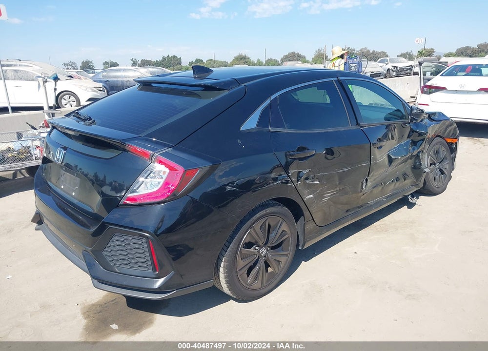 2018 HONDA CIVIC EX VIN: SHHFK7H5XJU431878
