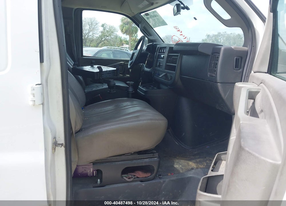 2017 CHEVROLET EXPRESS 2500 WORK VAN VIN: 1GCWGAFFXH1158892