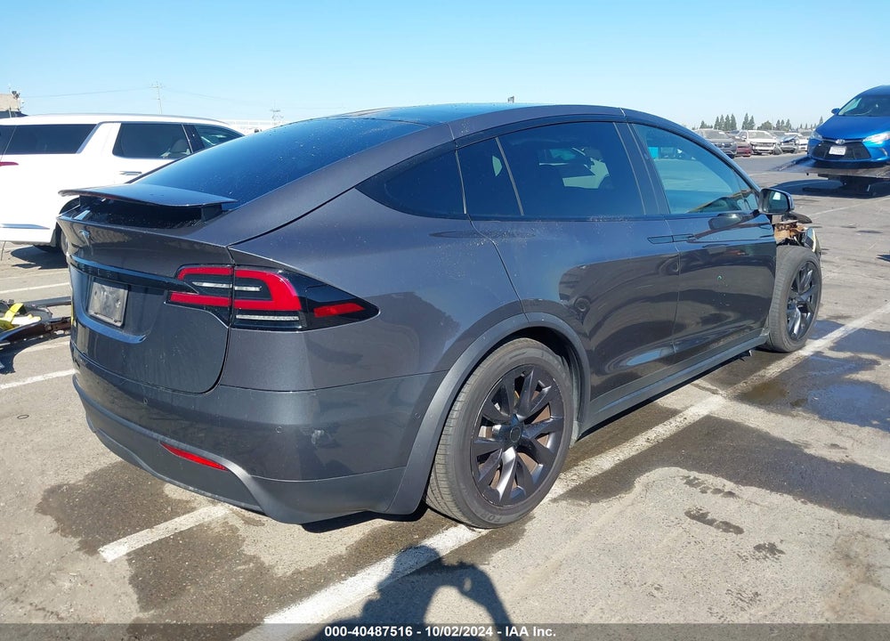 2022 TESLA MODEL X DUAL MOTOR ALL-WHEEL DRIVE VIN: 7SAXCBE56NF360942