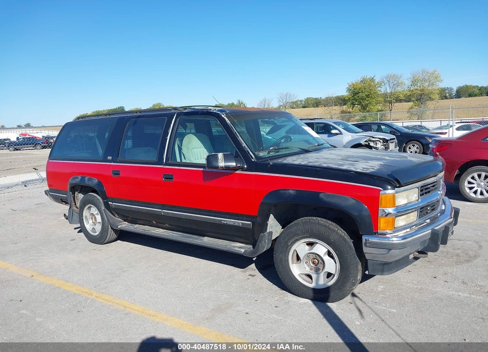 1994 CHEVROLET SUBURBAN K1500 VIN: 1GNFK16KXRJ315664