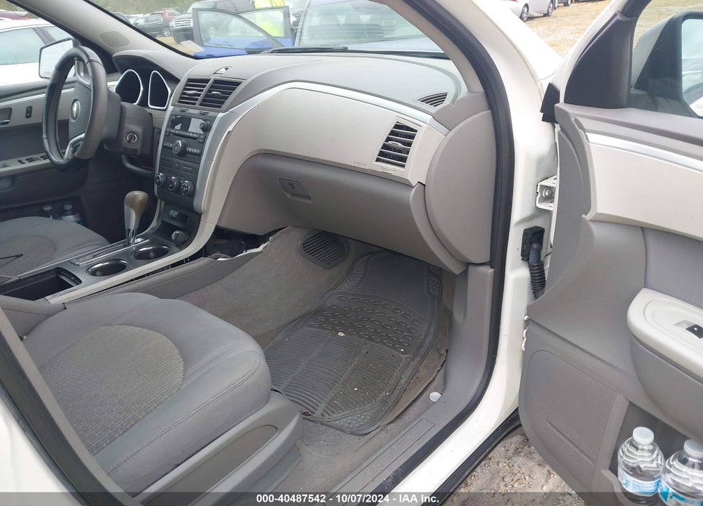 2012 CHEVROLET TRAVERSE LS VIN: 1GNKREED6CJ162602