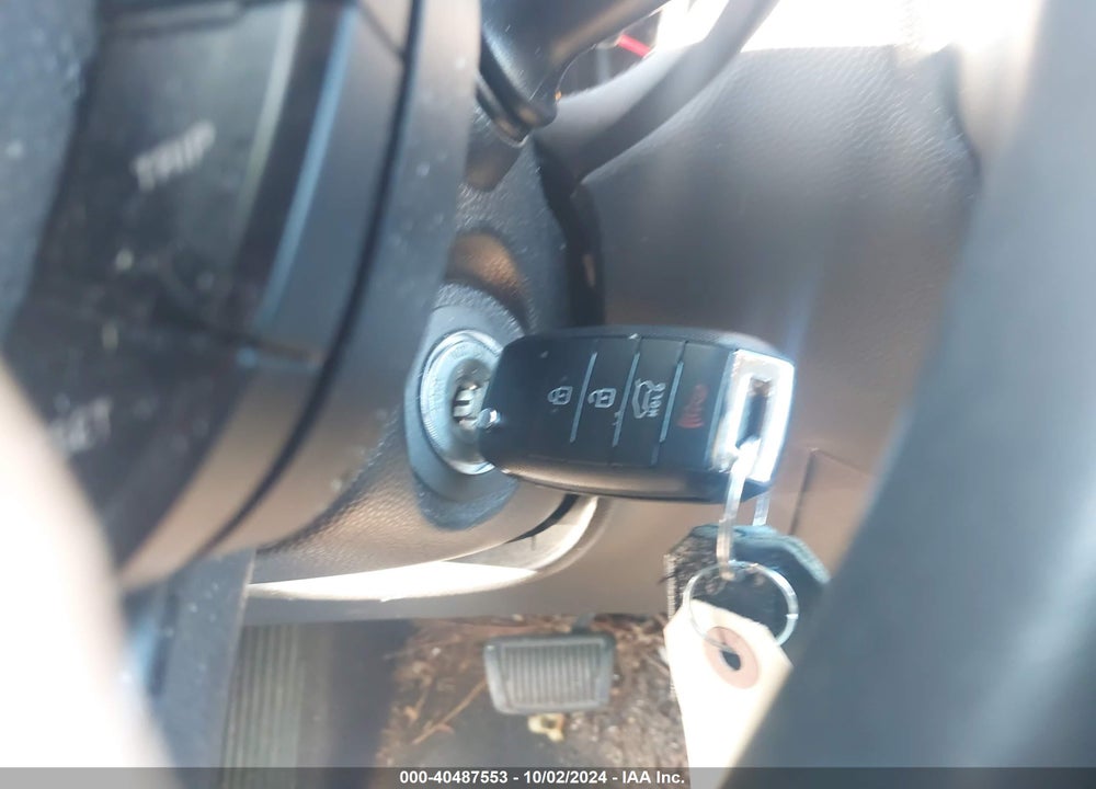 2018 KIA SOUL VIN: KNDJN2A28J7902261