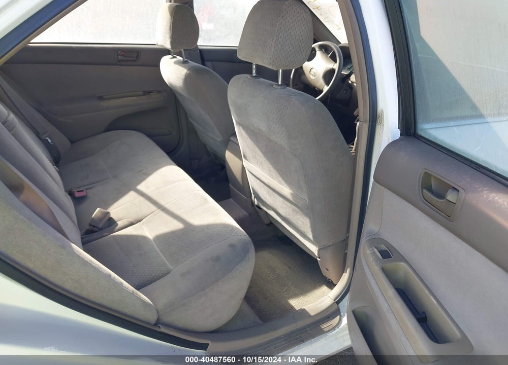 2002 TOYOTA CAMRY LE VIN: 4T1BE32K92U043527