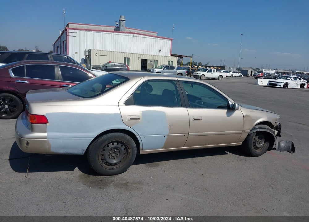 2000 TOYOTA CAMRY LE V6 VIN: JT2BF22K0Y0252398