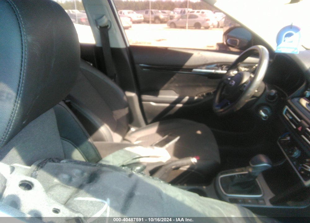 2021 KIA SELTOS S VIN: KNDEUCAAXM7195718