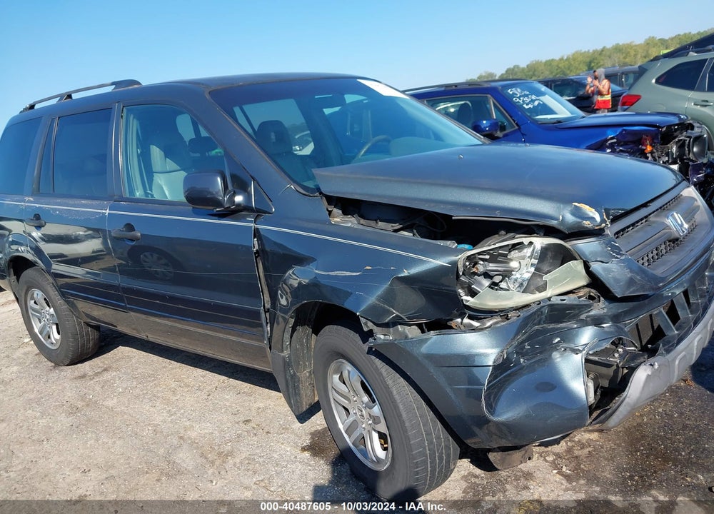 2004 HONDA PILOT EX-L VIN: 5FNYF18694B004586