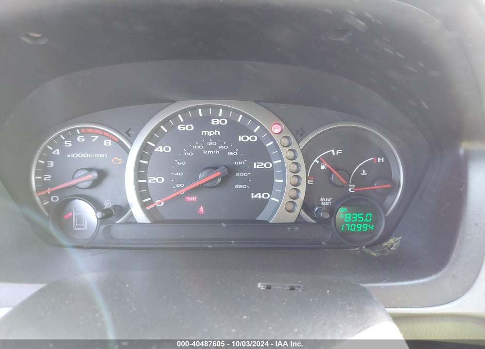 2004 HONDA PILOT EX-L VIN: 5FNYF18694B004586