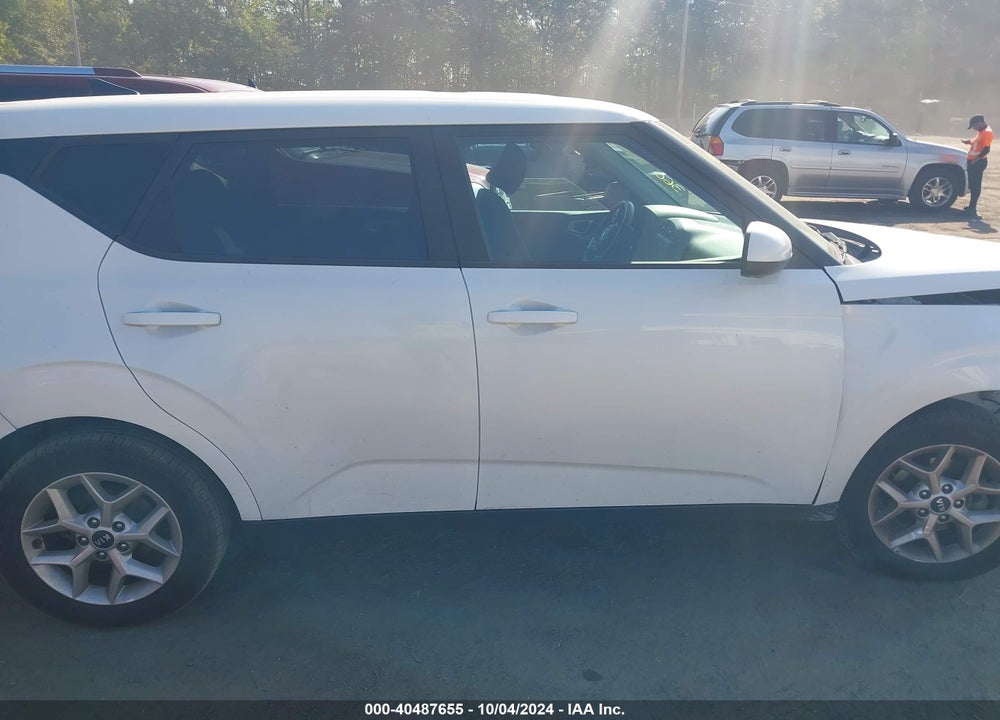 2020 KIA SOUL !/+/S VIN: KNDJ23AU1L7017919