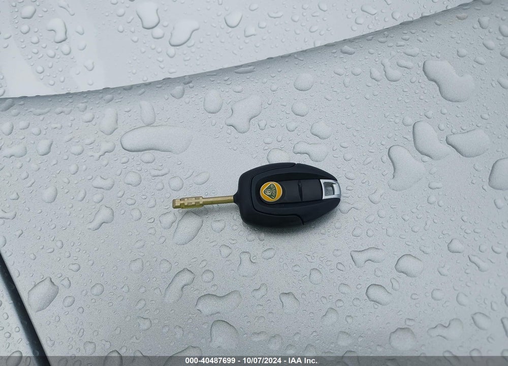 2010 LOTUS EVORA VIN: SCCLMDTU4AHA11403