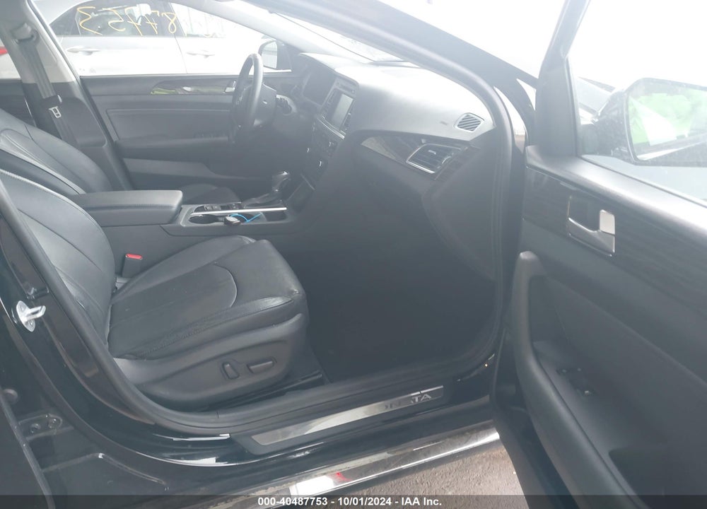 2016 HYUNDAI SONATA LIMITED VIN: 5NPE34AF7GH411464