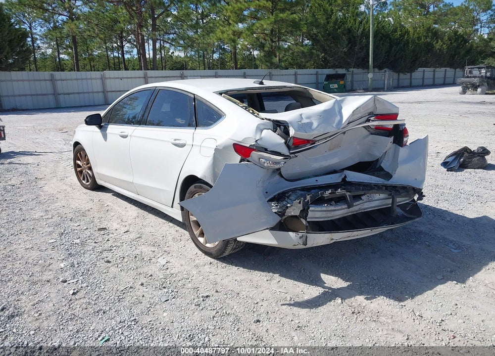 2017 FORD FUSION SE VIN: 3FA6P0H75HR364018