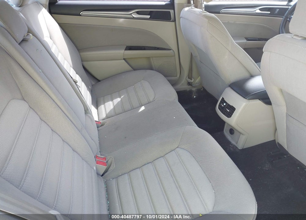 2017 FORD FUSION SE VIN: 3FA6P0H75HR364018