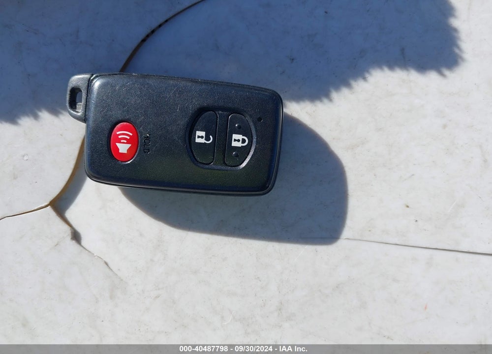 2011 TOYOTA PRIUS TWO VIN: JTDKN3DU3B0263949