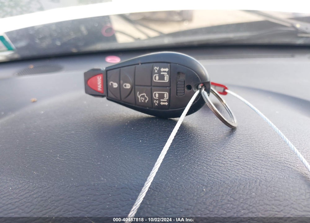2014 CHRYSLER TOWN & COUNTRY TOURING VIN: 2C4RC1BG2ER115436