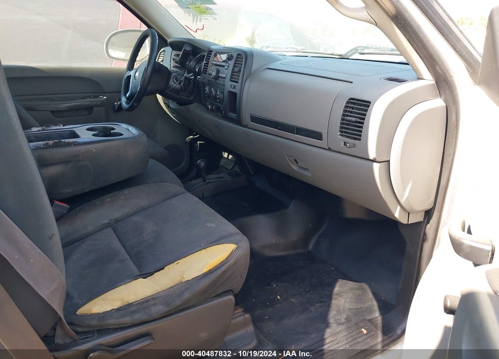 2011 CHEVROLET SILVERADO 2500HD WORK TRUCK VIN: 1GC2KVCG3BZ389000