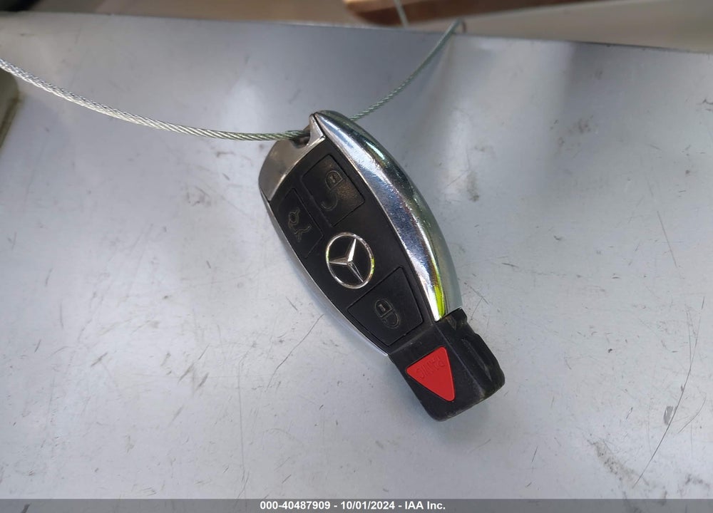 2011 MERCEDES-BENZ E 550 4MATIC VIN: WDDHF9AB0BA384936