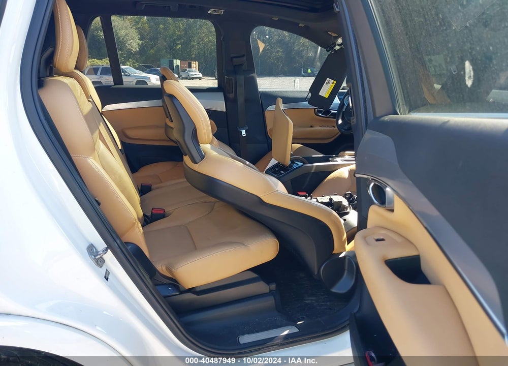 2018 VOLVO XC90 T6 MOMENTUM VIN: YV4A22PK5J1195202