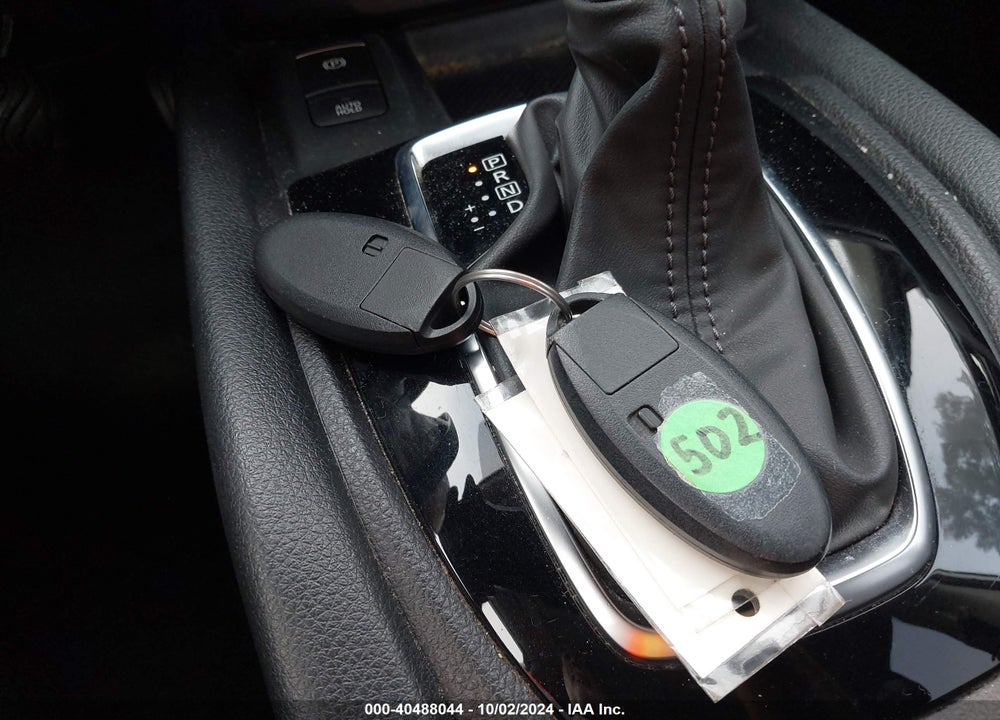 2019 NISSAN ROGUE SV VIN: JN8AT2MT8KW268892