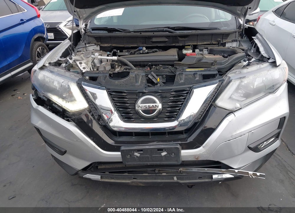 2019 NISSAN ROGUE SV VIN: JN8AT2MT8KW268892