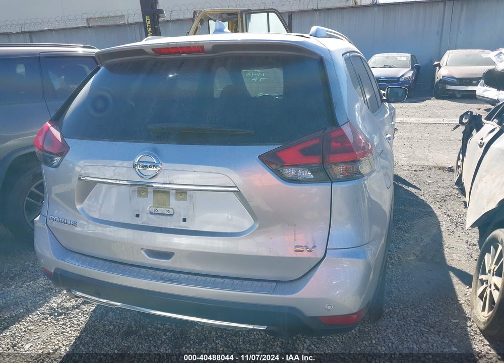 2019 NISSAN ROGUE SV VIN: JN8AT2MT8KW268892