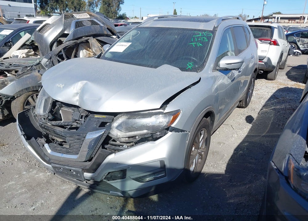 2019 NISSAN ROGUE SV VIN: JN8AT2MT8KW268892