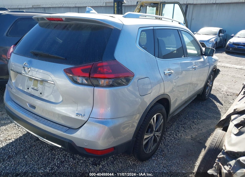 2019 NISSAN ROGUE SV VIN: JN8AT2MT8KW268892