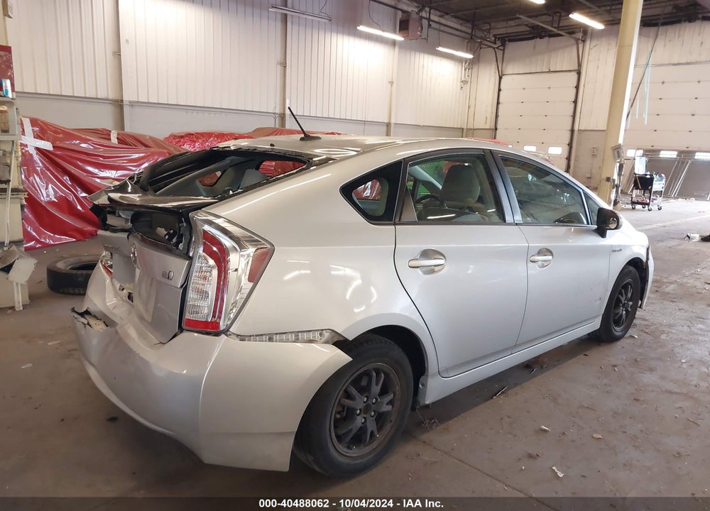 2014 TOYOTA PRIUS THREE VIN: JTDKN3DUXE1810164