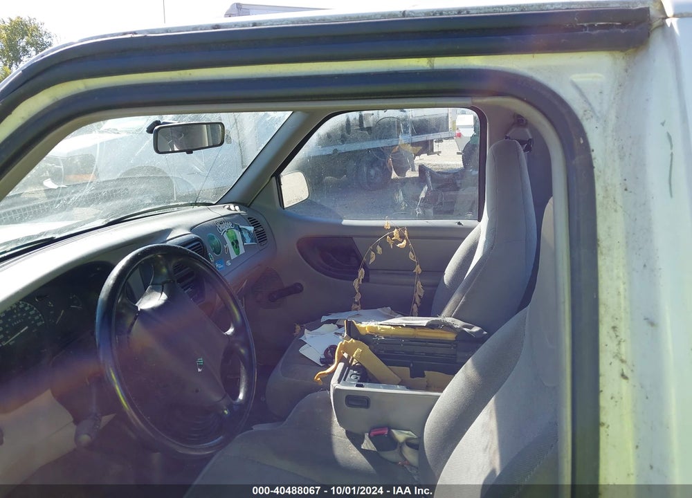 2000 FORD RANGER XL/XLT VIN: 1FTYR10C1YPB00314