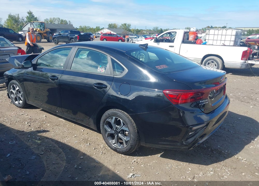 2020 KIA FORTE LXS VIN: 3KPF24AD8LE215621