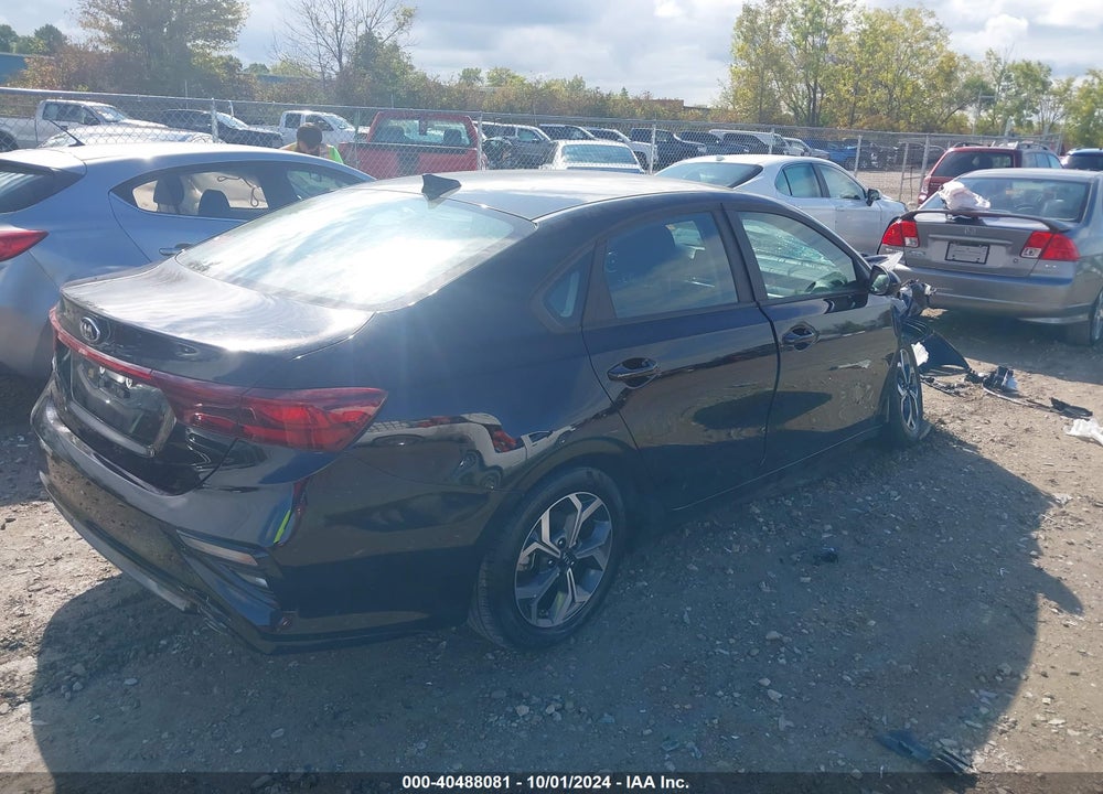 2020 KIA FORTE LXS VIN: 3KPF24AD8LE215621