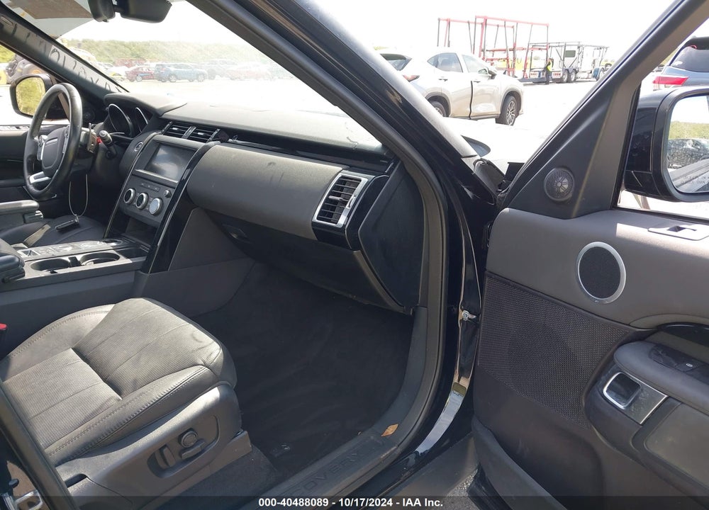 2018 LAND ROVER DISCOVERY SE VIN: SALRG2RVXJA063754