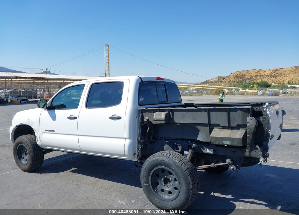 2011 TOYOTA TACOMA PRERUNNER VIN: 5TFJX4GN7BX006137