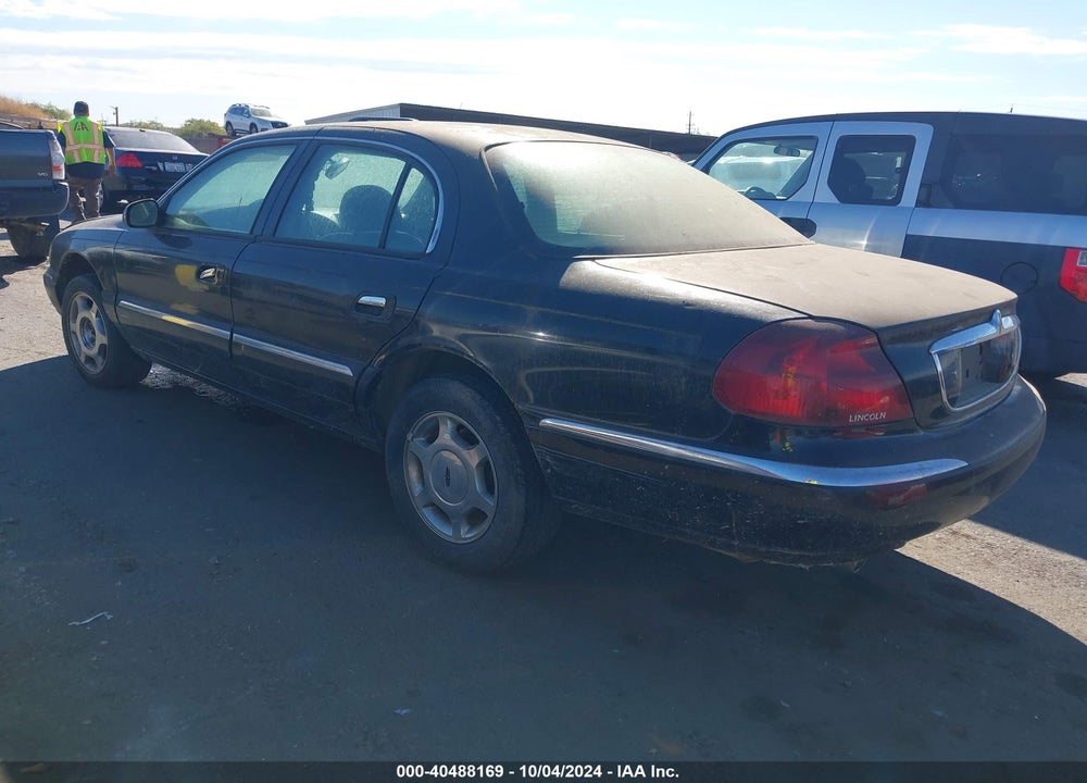 1999 LINCOLN CONTINENTAL VIN: 1LNHM97V0XY650578