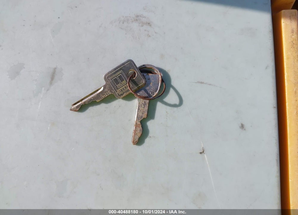 1994 CHEVROLET ASTRO VIN: 1GNEL19W4RB225525