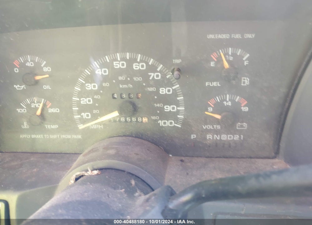 1994 CHEVROLET ASTRO VIN: 1GNEL19W4RB225525