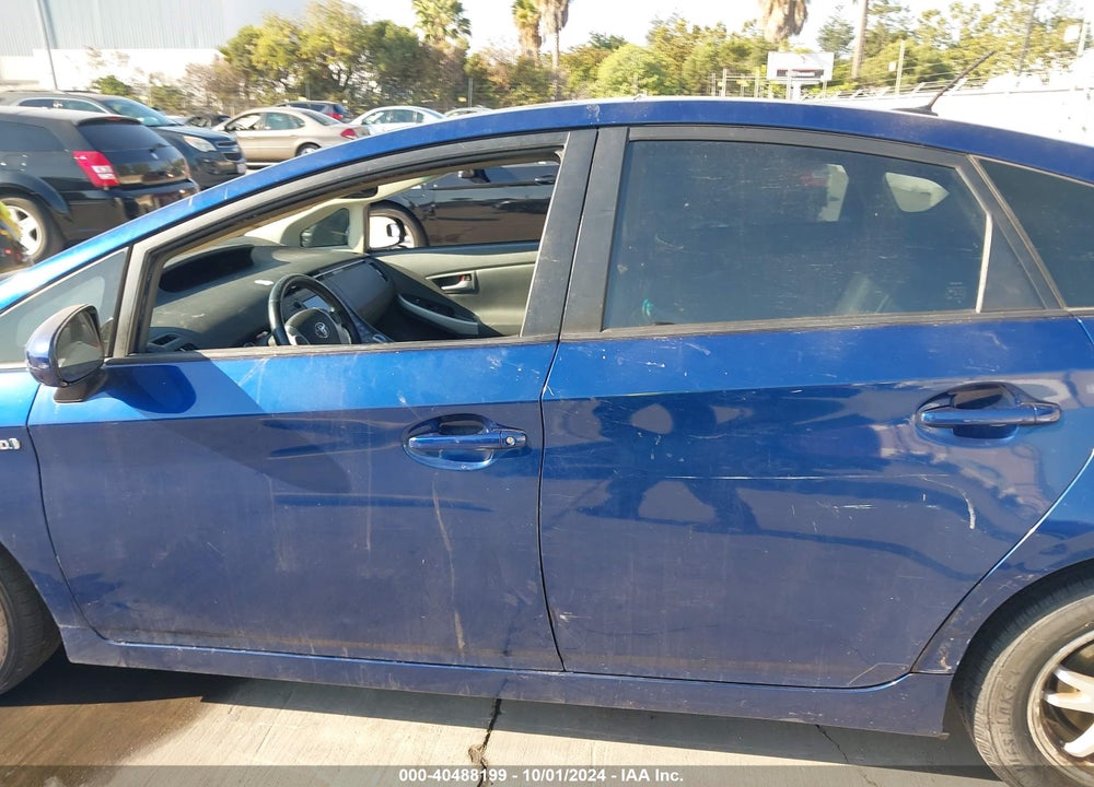 2011 TOYOTA PRIUS FOUR VIN: JTDKN3DU2B1440470