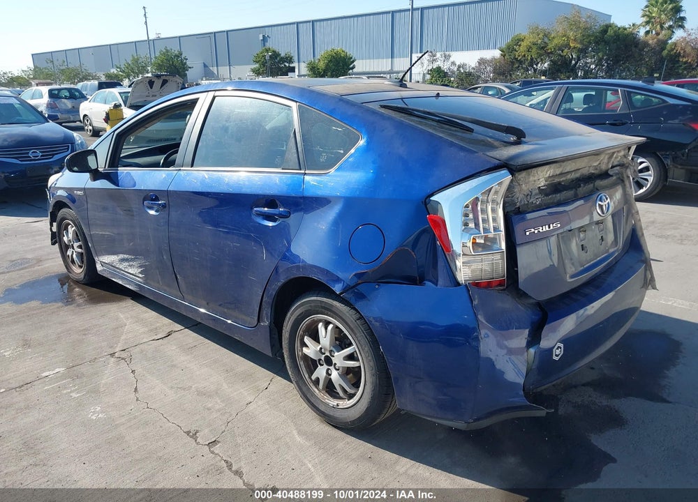 2011 TOYOTA PRIUS FOUR VIN: JTDKN3DU2B1440470