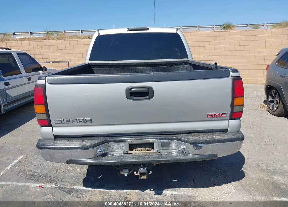 2005 GMC SIERRA 1500 SLE VIN: 2GTEK13T351326169