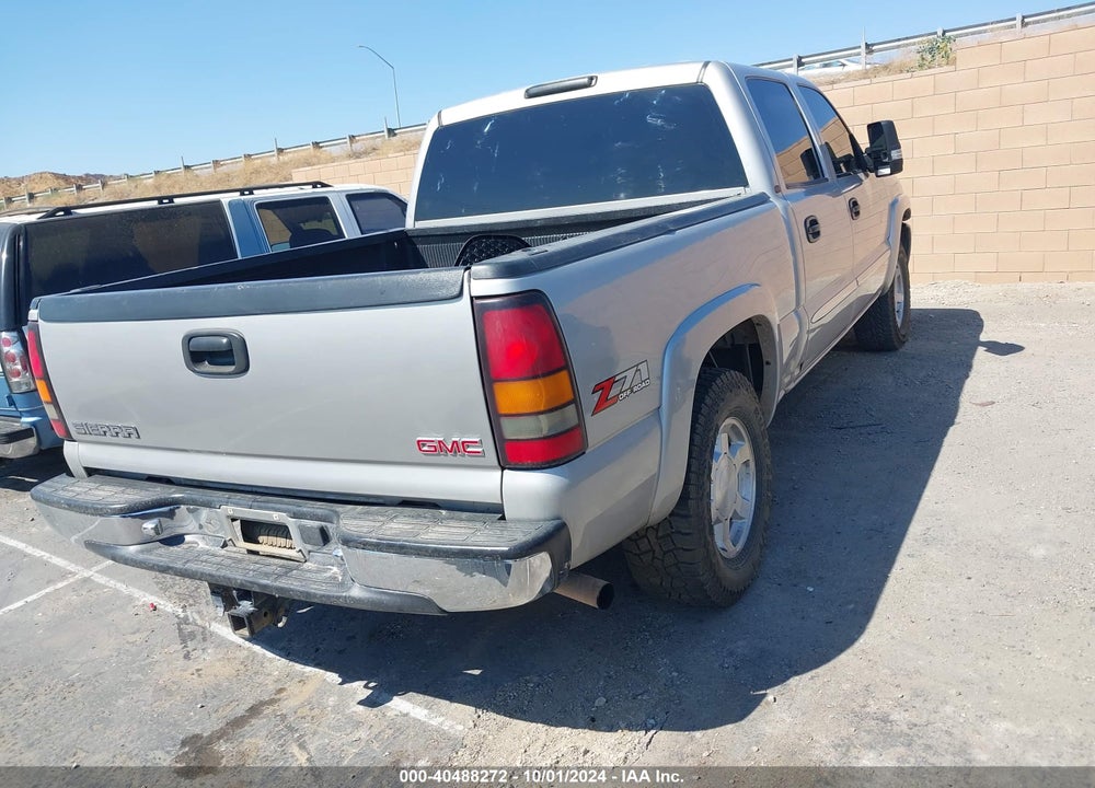 2005 GMC SIERRA 1500 SLE VIN: 2GTEK13T351326169