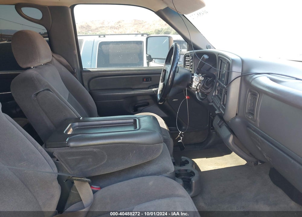 2005 GMC SIERRA 1500 SLE VIN: 2GTEK13T351326169