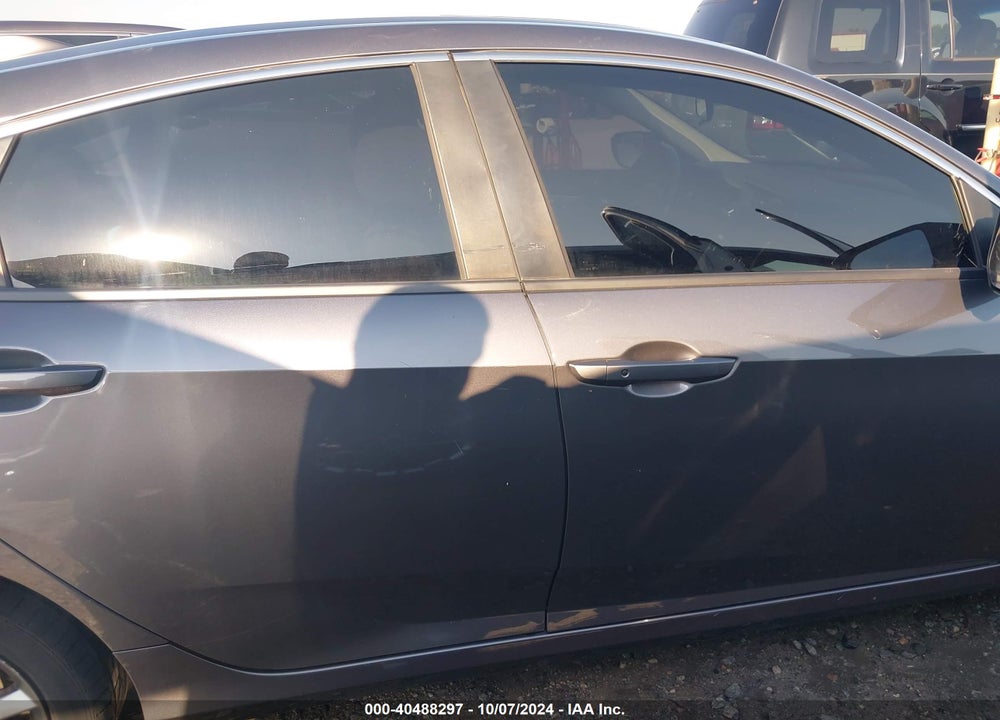 2019 HONDA CIVIC EX VIN: JHMFC1F3XKX003988