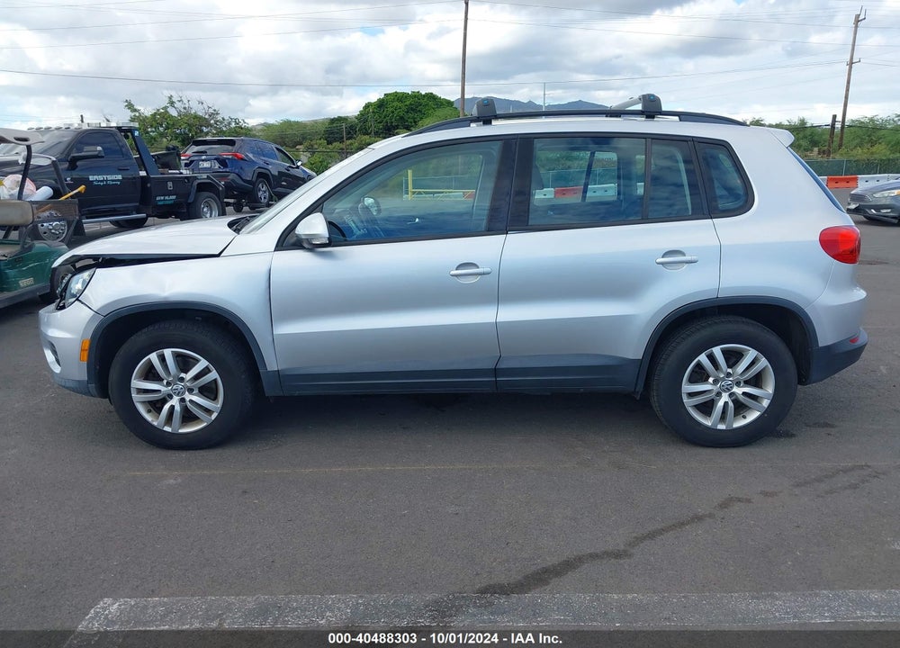 2015 VOLKSWAGEN TIGUAN S VIN: WVGAV7AX8FW551174