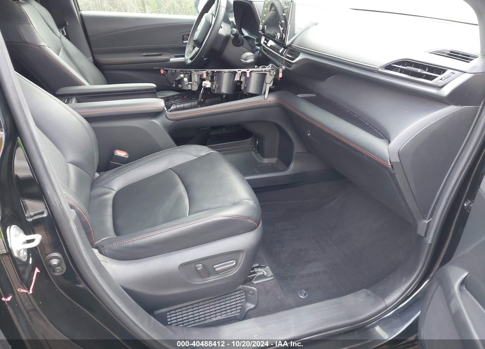2022 TOYOTA SIENNA XSE VIN: 5TDXRKECXNS105815