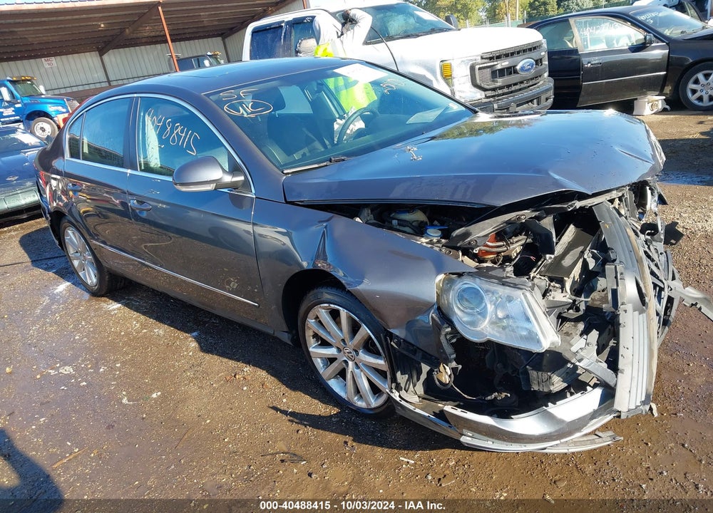 2010 VOLKSWAGEN PASSAT KOMFORT VIN: WVWJM7AN8AE081510