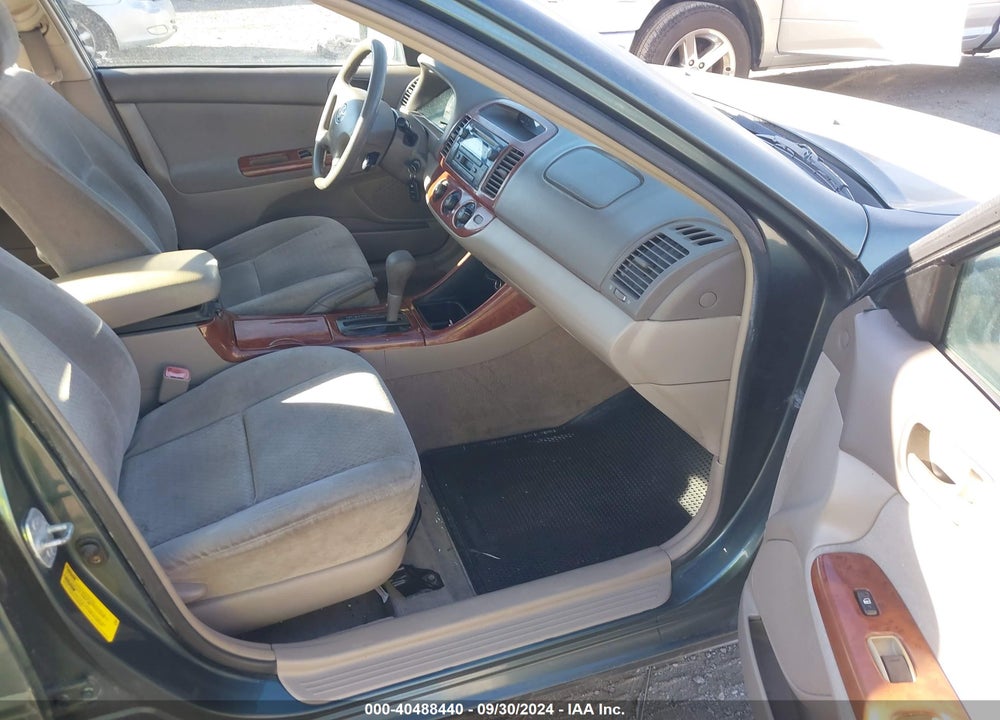 2004 TOYOTA CAMRY LE VIN: 4T1BE30KX4U345284