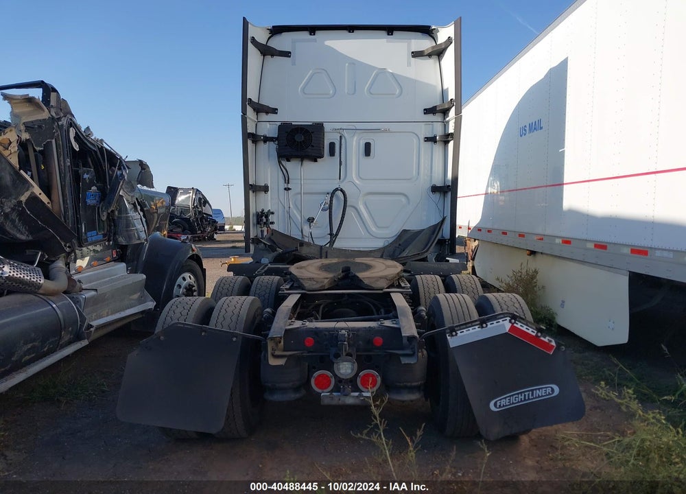 2021 FREIGHTLINER NEW CASCADIA 126 VIN: 1FUJHHDR4MLMT5220